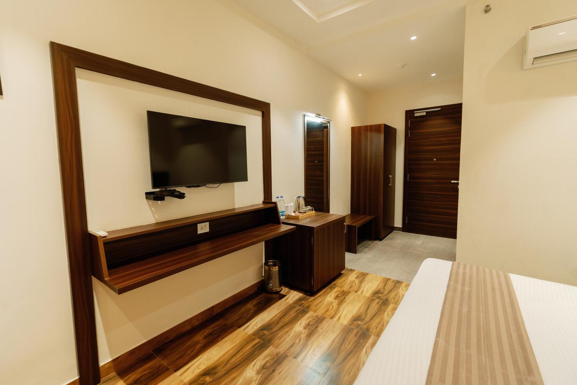 לודהיאנה Grand Heritage Hotel & Resort מראה חיצוני תמונה
